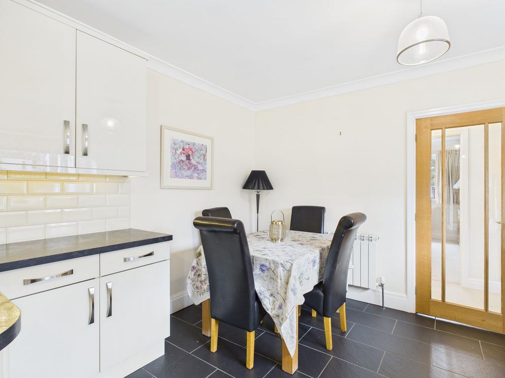 Dining/ kitchen