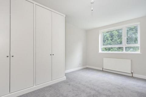 2 bedroom apartment to rent, St. Johns Wood Park, London NW8