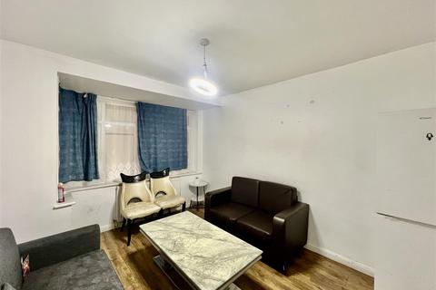 undefined, Penbury Road, Norwood Green UB2