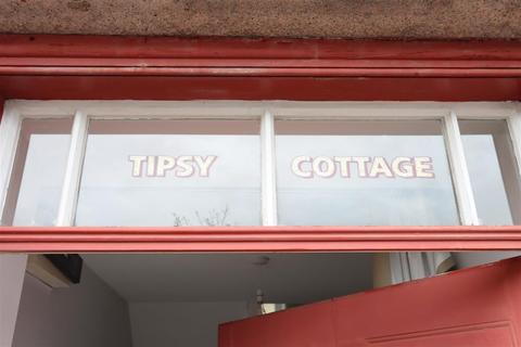 2 bedroom house to rent, Hue Street, Jersey JE2