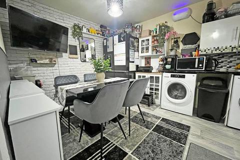 3 bedroom terraced house for sale, Winyates, Peterborough PE2