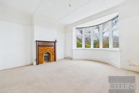 2 bedroom semi-detached house for sale, Hoads Wood Road, Hastings