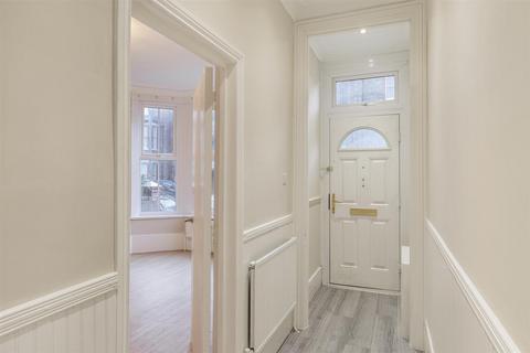3 bedroom flat to rent, Grove Road, Ramsgate CT11