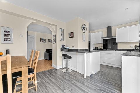 5 bedroom end of terrace house for sale, Western Avenue, Egham, TW20