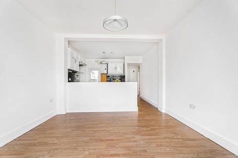 2 bedroom maisonette for sale, Causeyware Road, London
