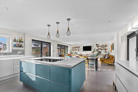 6 bedroom detached house for sale, Argosy Gardens, Staines-upon-Thames, TW18