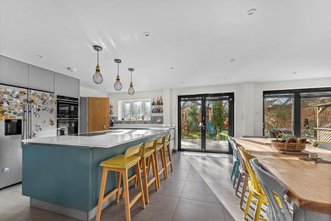 6 bedroom detached house for sale, Argosy Gardens, Staines-upon-Thames, TW18