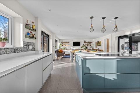 6 bedroom detached house for sale, Argosy Gardens, Staines-upon-Thames, TW18