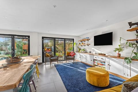 6 bedroom detached house for sale, Argosy Gardens, Staines-upon-Thames, TW18