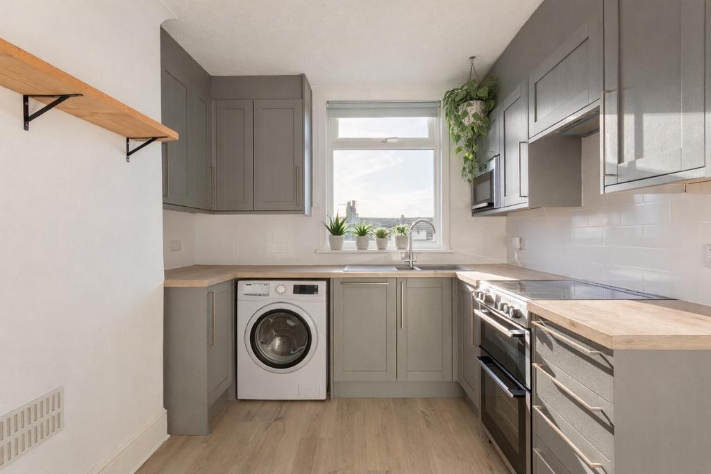Kitchen2.png
