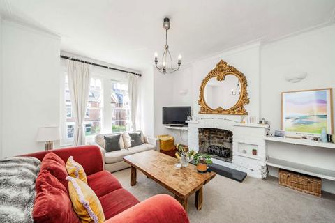 3 bedroom flat to rent, Jeddo Road, London W12