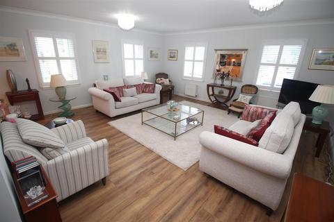 2 bedroom flat for sale, Harbour Square, Inverkip