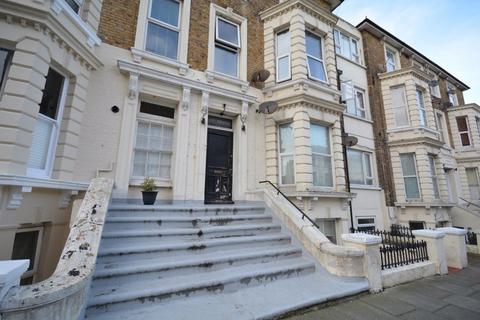 2 bedroom flat to rent, ATHELSTAN RD, CLIFTONVILLE, CT9 2BE
