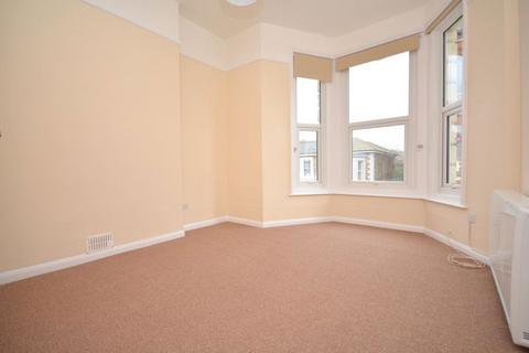 2 bedroom flat to rent, ATHELSTAN RD, CLIFTONVILLE, CT9 2BE