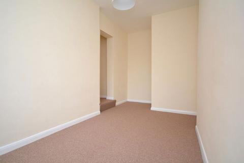2 bedroom flat to rent, ATHELSTAN RD, CLIFTONVILLE, CT9 2BE