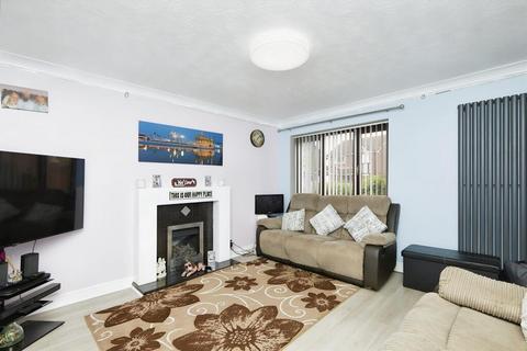 3 bedroom detached house to rent, Tregony Way, Stenson Fields, DE24