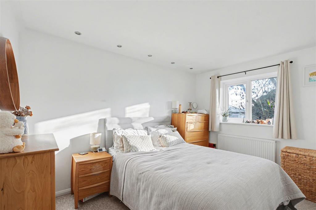 Bedroom 1 1.jpeg