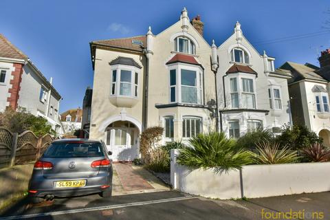 2 bedroom flat for sale, Woodville Road, Bexhill-on-Sea, TN39
