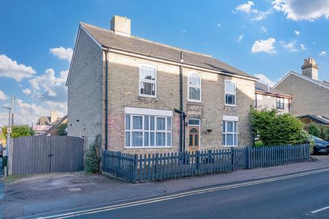 4 bedroom detached house for sale - Mill Road, Royston SG8