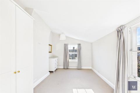 2 bedroom maisonette to rent, Mervan Road, London, SW2
