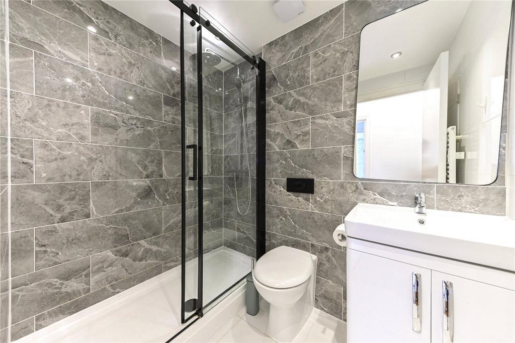 Family Shower Room