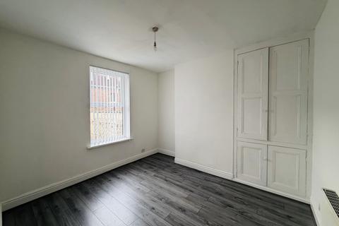 undefined, 3 bedroom house with garden in Walton