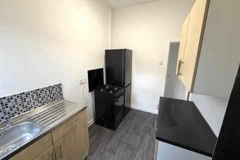 undefined, 3 bedroom house with garden in Walton