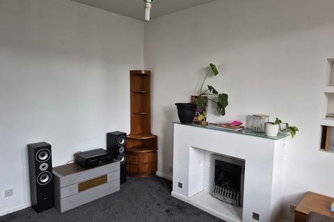 2 bedroom flat to rent, Haldane Street, Glasgow G14