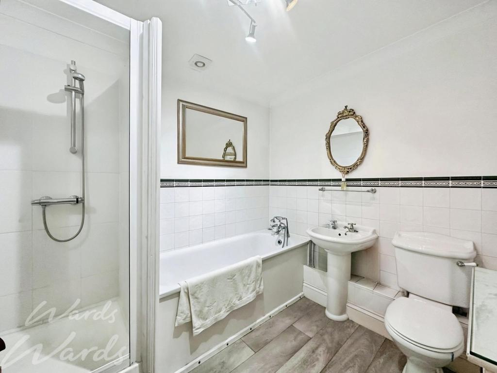 Harbour 68 bath use