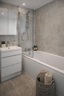 2 bedroom flat to rent, Grove Ave, London, W7