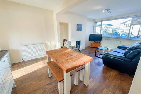 2 bedroom house for sale, The Drive, Feltham, Middlesex, TW14