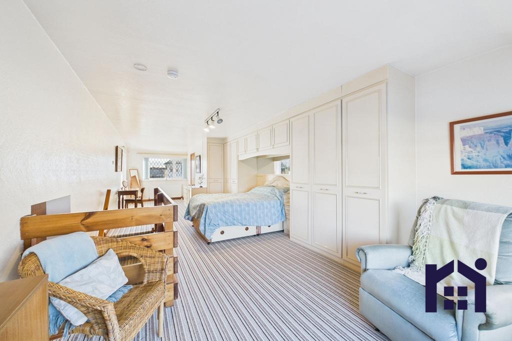 Master suite