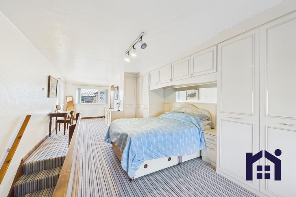 Master suite