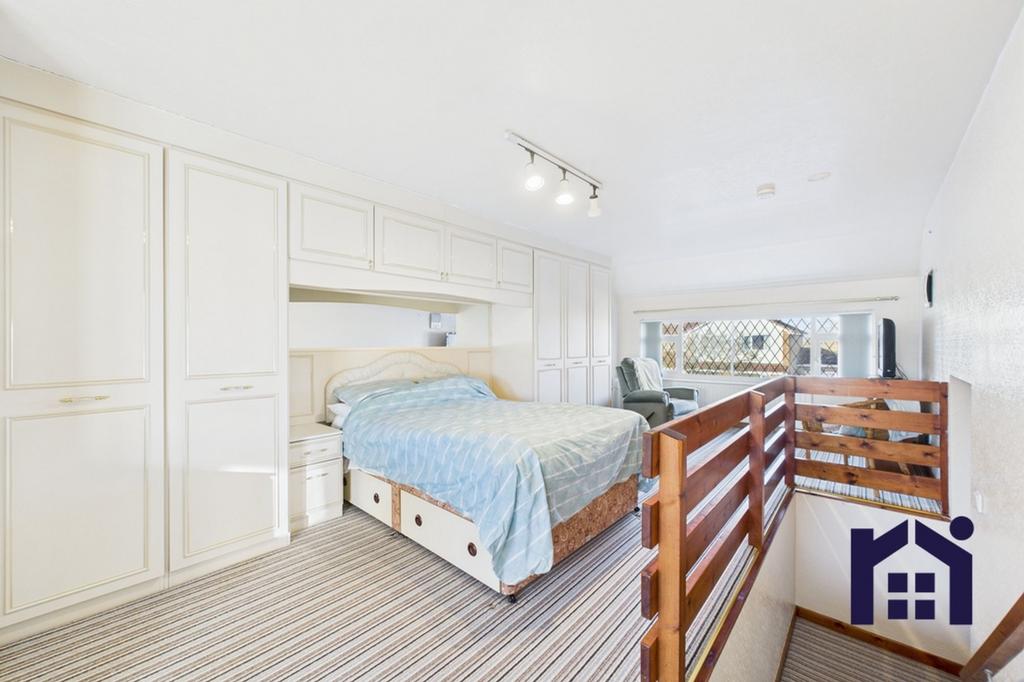 Master suite