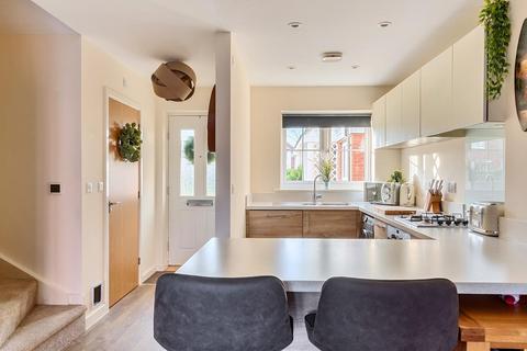 2 bedroom terraced house for sale, Wagtail Walk, Finberry TN25 7GE