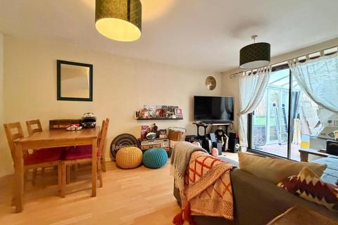 2 bedroom semi-detached house for sale, Banksia Close, Tiverton EX16