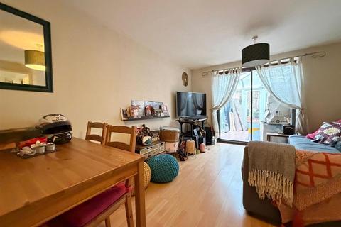 2 bedroom semi-detached house for sale, Banksia Close, Tiverton EX16