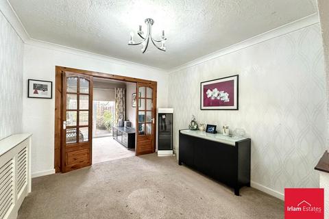 3 bedroom semi-detached house for sale, Broadway, Irlam, M44
