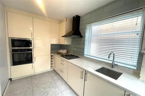 undefined, Chigwell Road, London, E18