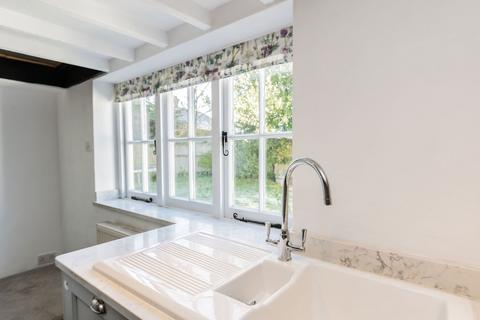 4 bedroom detached house for sale, Back Road, Sandhurst, Kent