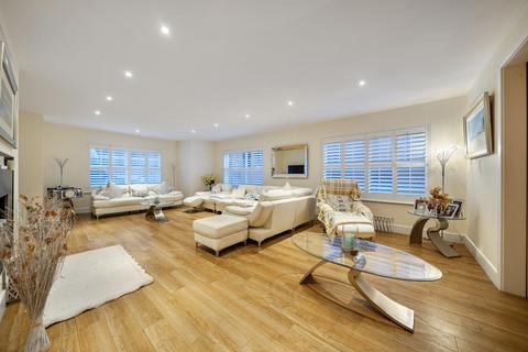 4 bedroom detached house for sale, Manor Park Road, Chislehurst, Kent, BR7