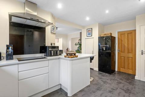 undefined, 18 Geneva Crescent, Crowle, Worcestershire.  WR7 4AW