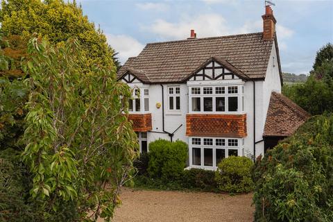 4 bedroom detached house for sale, Deepdene Avenue, Dorking