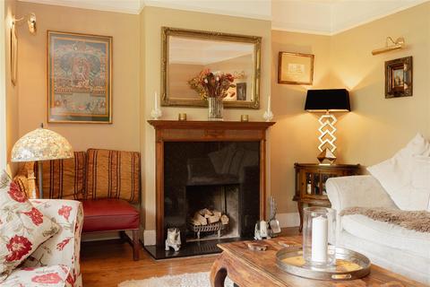 4 bedroom detached house for sale, Deepdene Avenue, Dorking