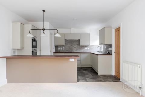 3 bedroom bungalow for sale, Summers Road, Godalming, Surrey, GU7