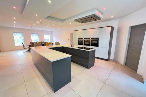 6 bedroom detached house for sale, Manorside, Wynyard, Billingham