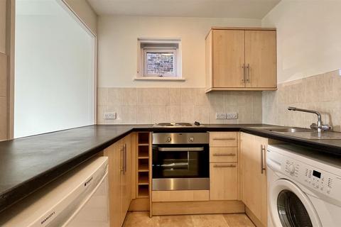 1 bedroom apartment for sale, 14 Pownall Gardens, Hounslow TW3