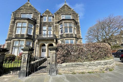 3 bedroom flat for sale, Belvedere Road, Scarborough YO11