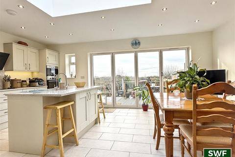 4 bedroom semi-detached house for sale, Sedgley Road, Penn Common, Wolverhampton