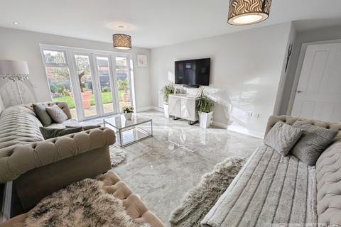 5 bedroom house for sale, Groves Crescent, Stamford